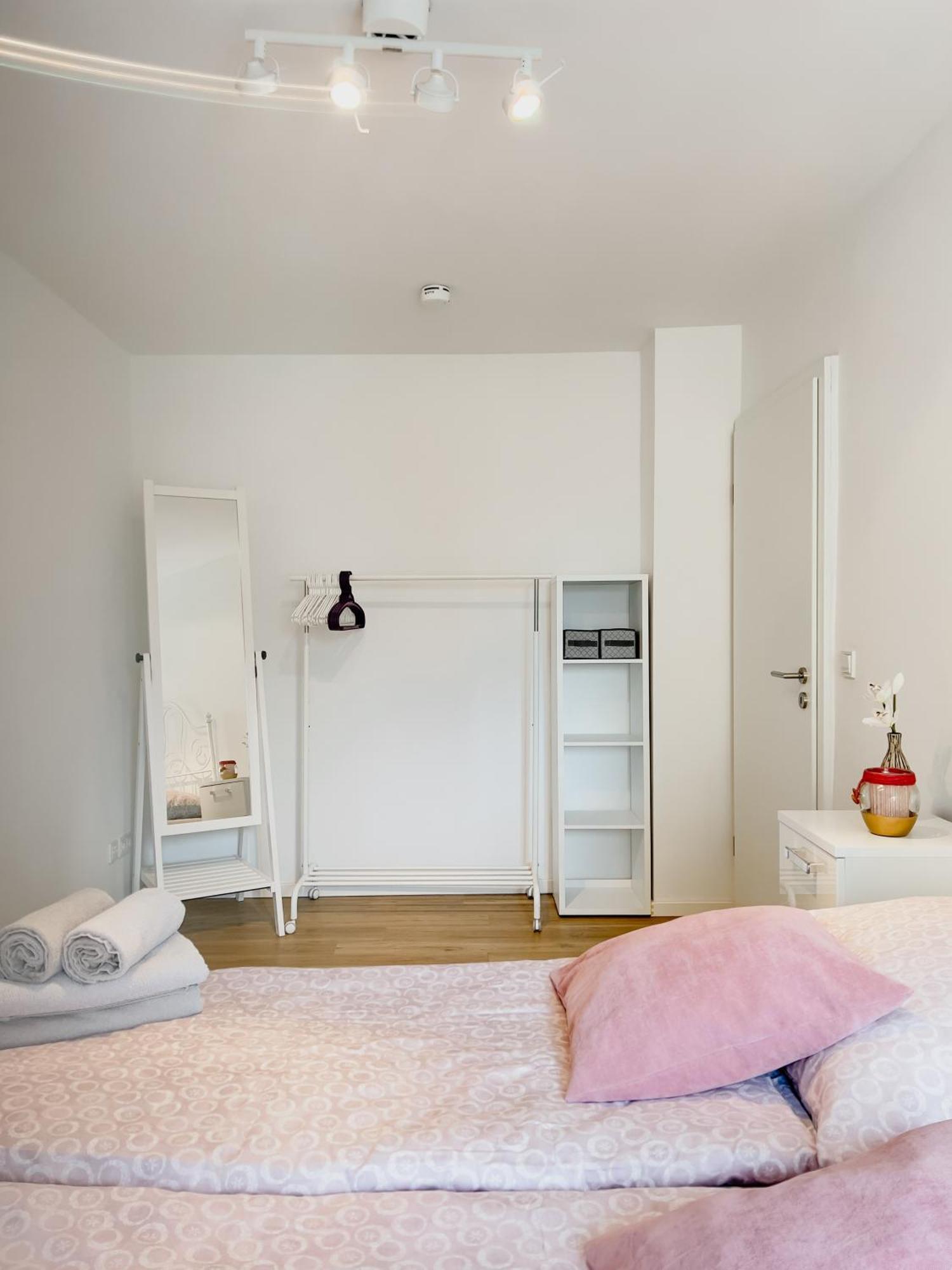 Schoene Helle & Gemuetliche Wohnung In Altstadtnaehe Erfurt Zimmer foto